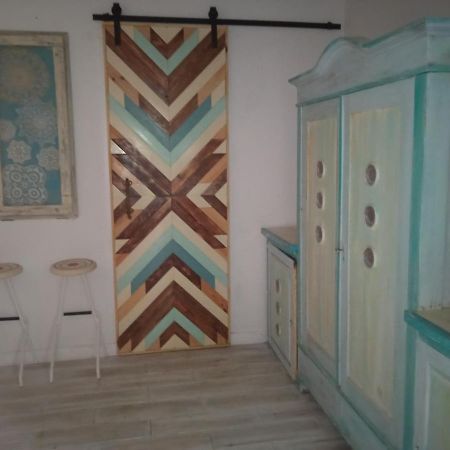 Curioso Apartamento Tipo Loft De 25 M Cuadrados Apartment Sanlucar de Barrameda Bagian luar foto